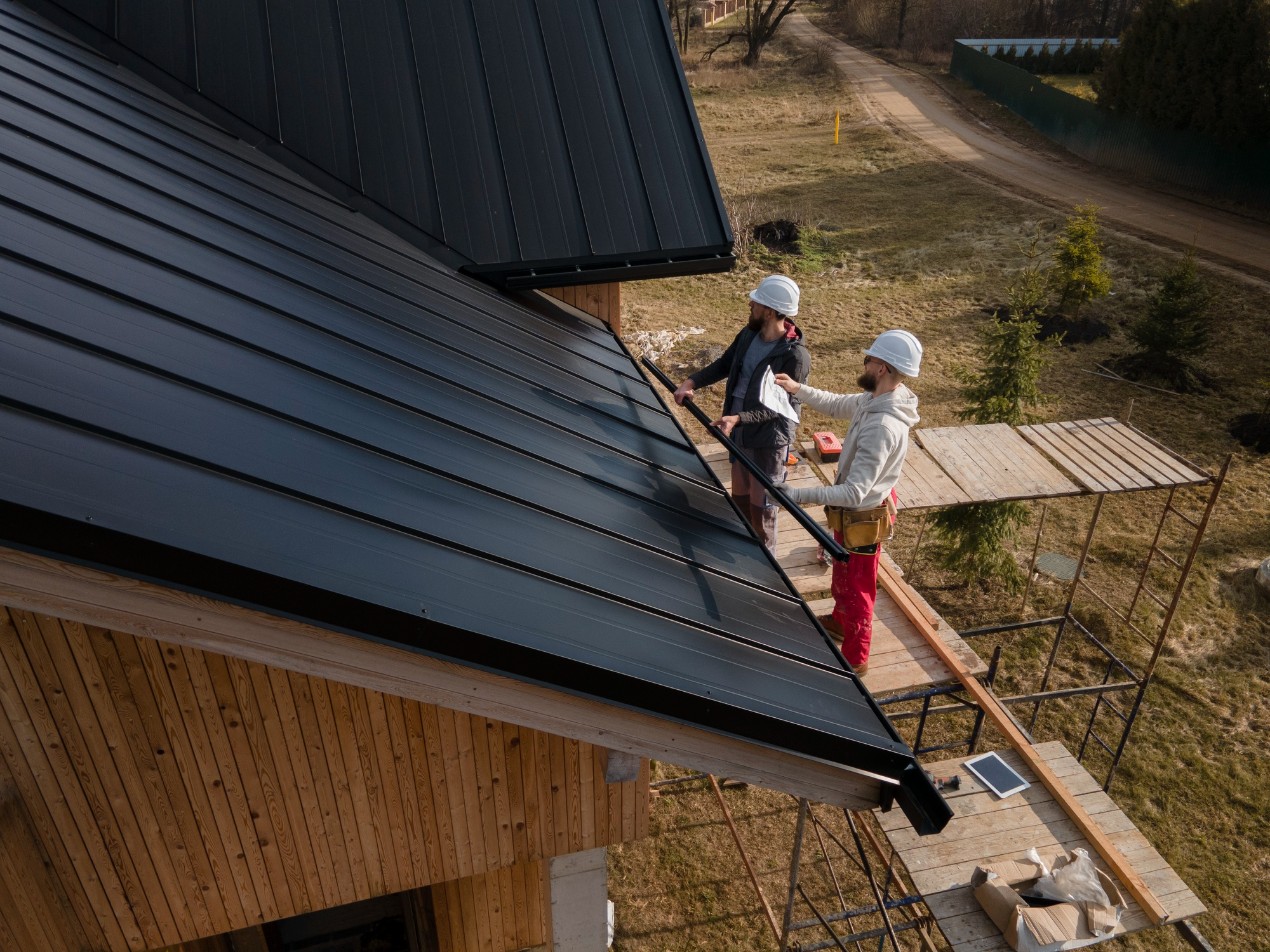 How to Choose the Right Roof Repair Contractor for Your Property